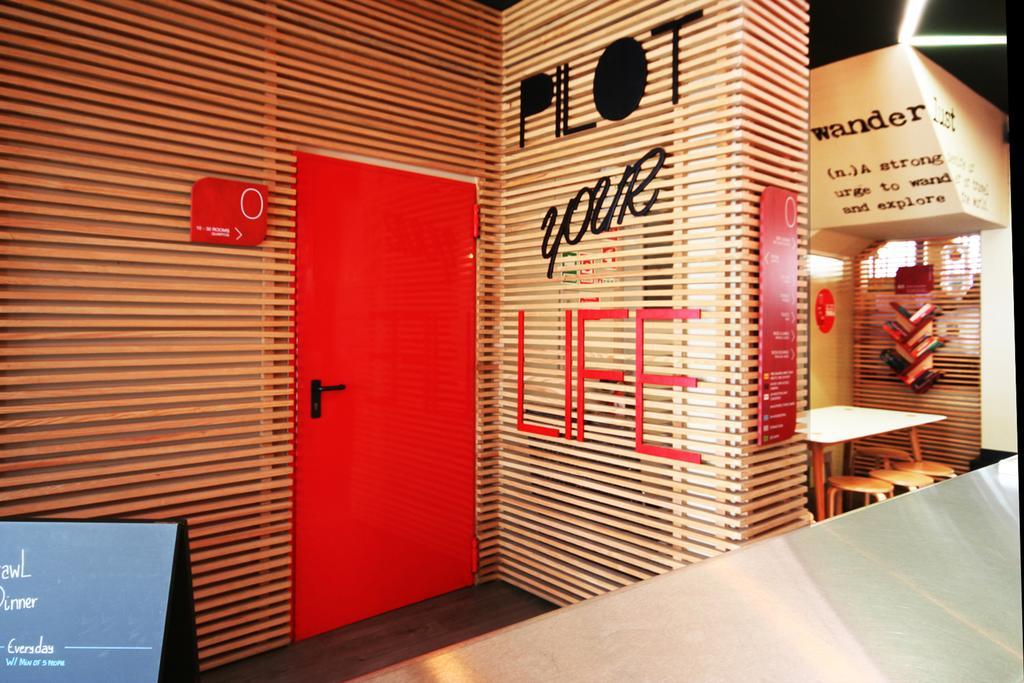 Pilot Design Hostel & Bar Porto Exterior photo